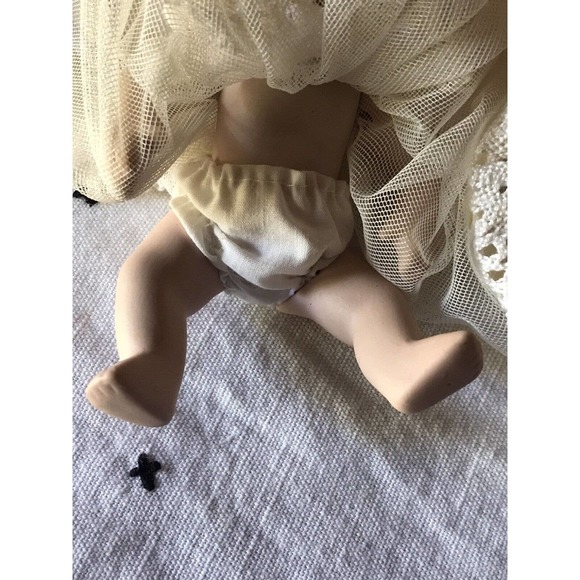 Small Bisque Baby Doll Angel Jointed Limbs Tulle Crochet Dress 6.5” READ - Picture 12 of 15
